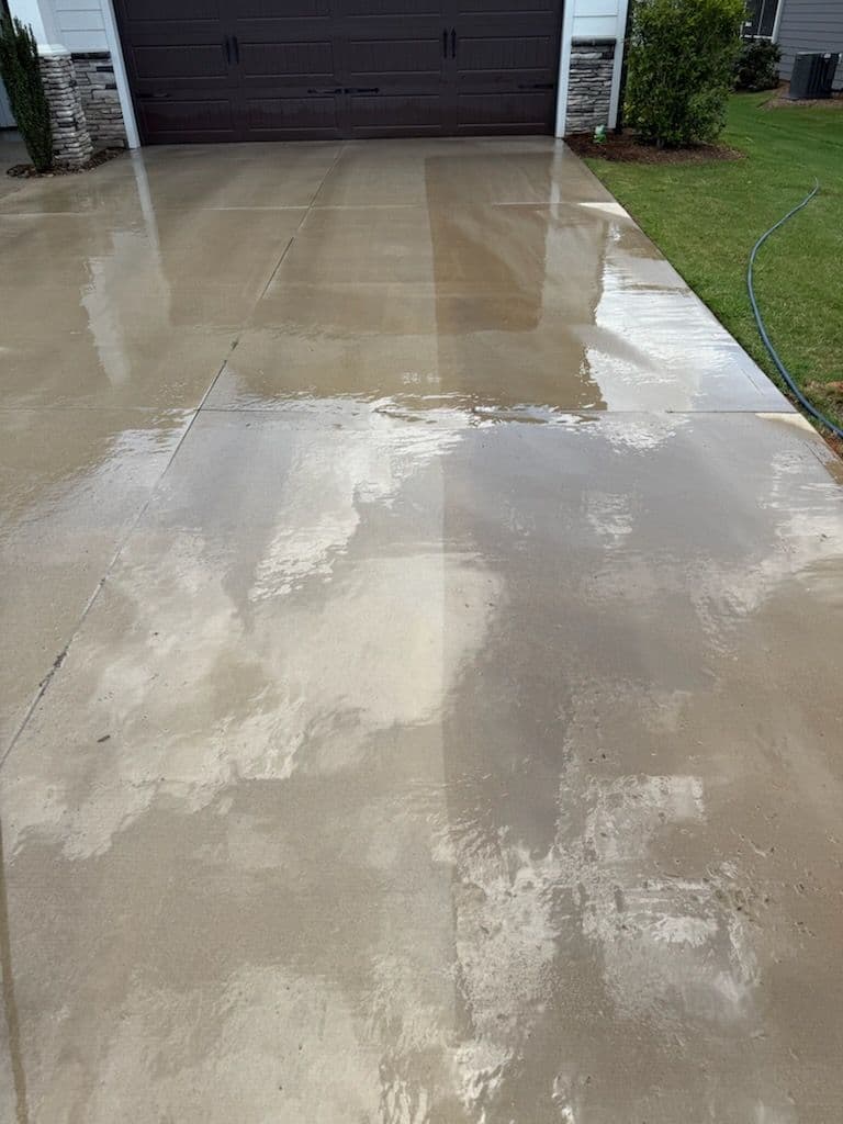 Gallery photos for Transform Dingy Driveways with Big M Power Washing: Image #2