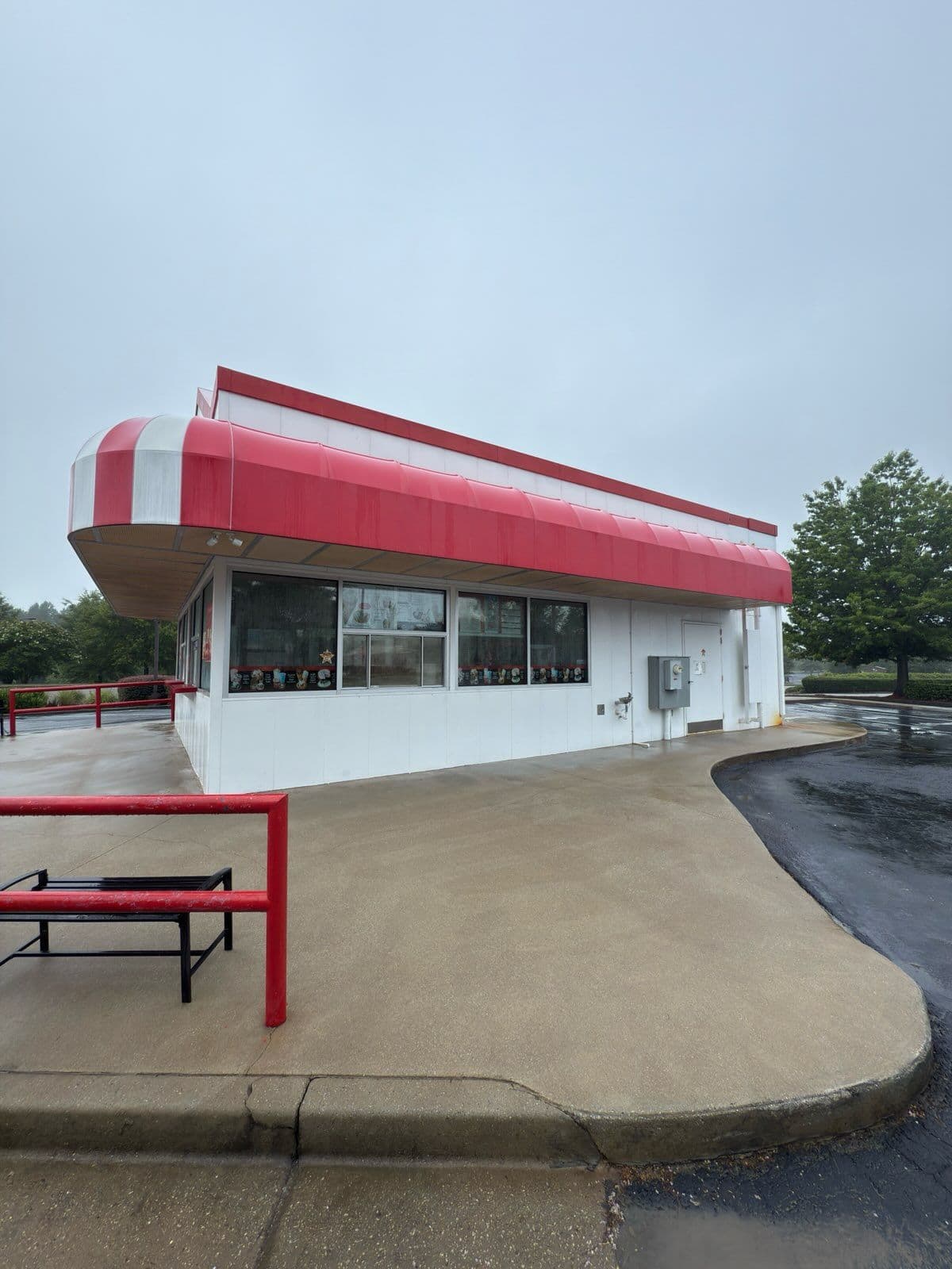 Gallery photos for Big M Power Washing Puts the Shine on Bruster's: Image #1