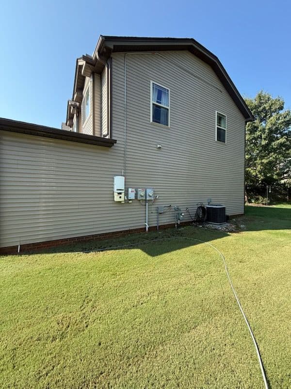 Gallery photos for Revitalize Your Home with a Professional House Wash: Image #1